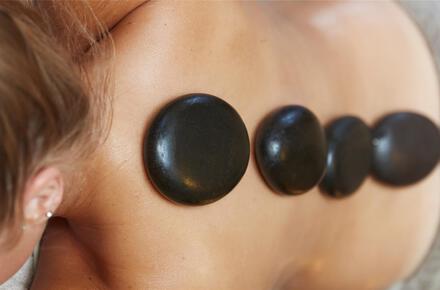 Promo: Hot Stone Massage (50’)