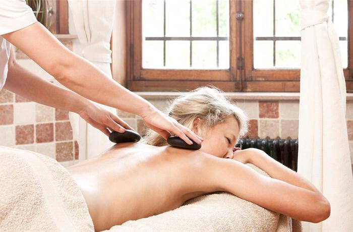 Promo : massage aux pierres chaudes (50’)